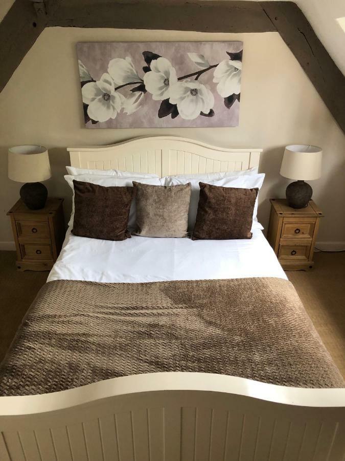 The George At Nunney Hotel Exterior foto
